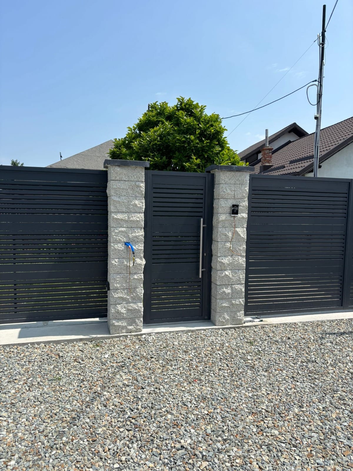 27acf295-1c3d-46bc-8140-9ee77d477ed8