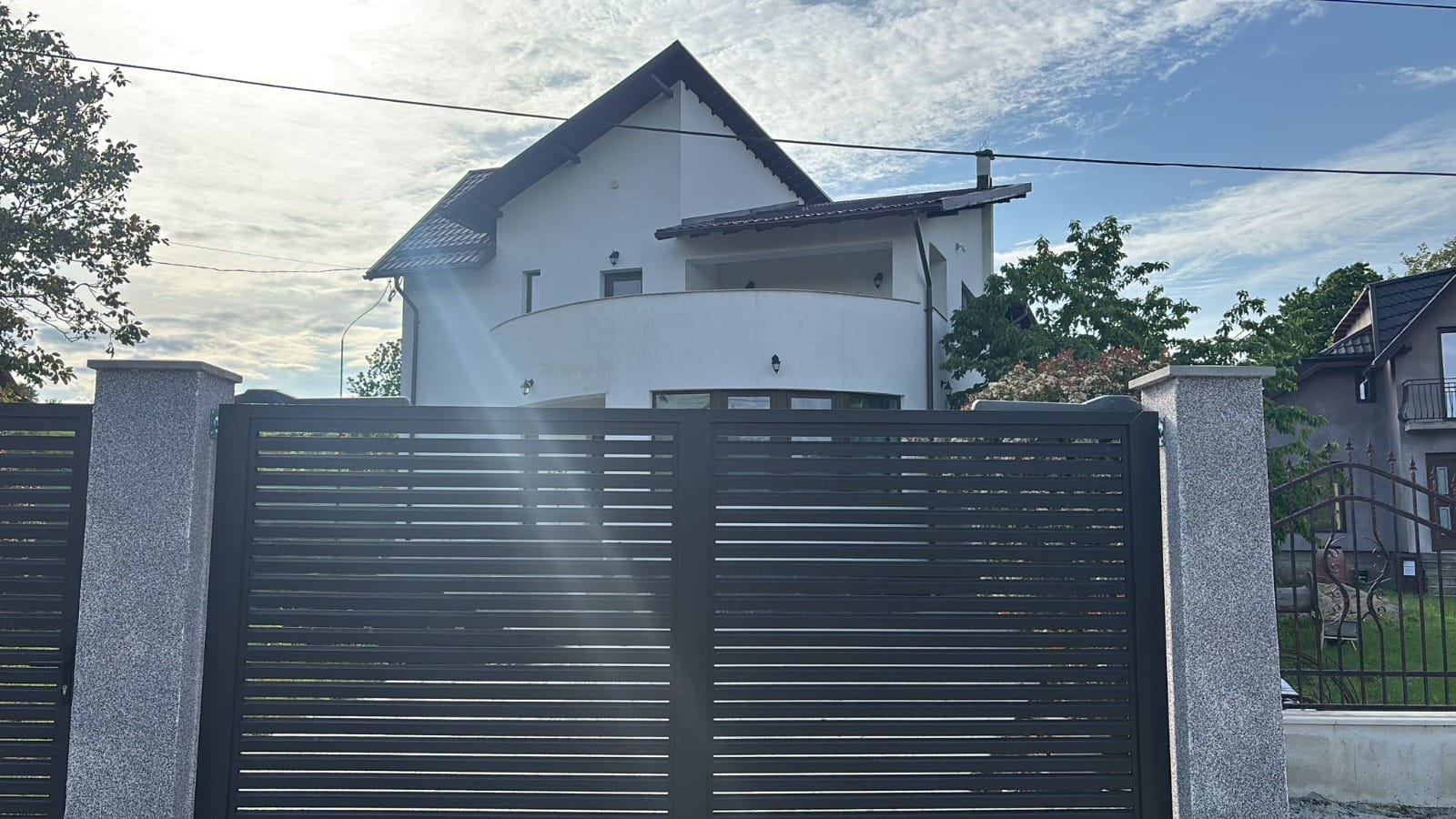 2f77a5ae-3445-4132-a7f1-d889b6784155