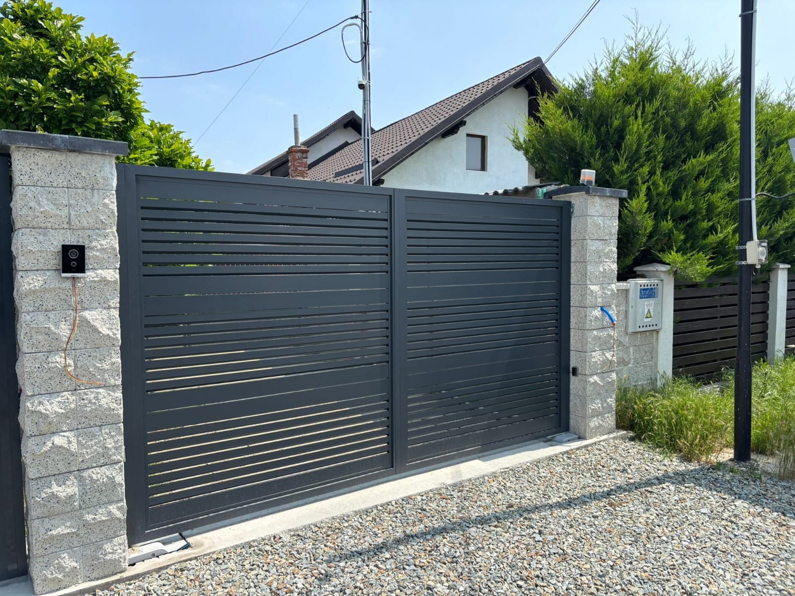 f04be6dc-a1e3-4f55-a900-d751fe05756e