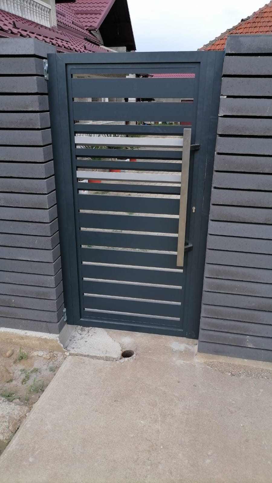 f9cca594-0135-4efd-9cd3-31446b52cb2d