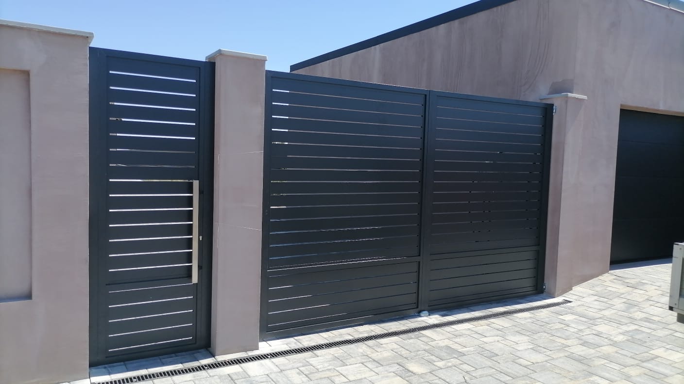 WhatsApp Image 2025-10-19 at 12.33.02 (2)