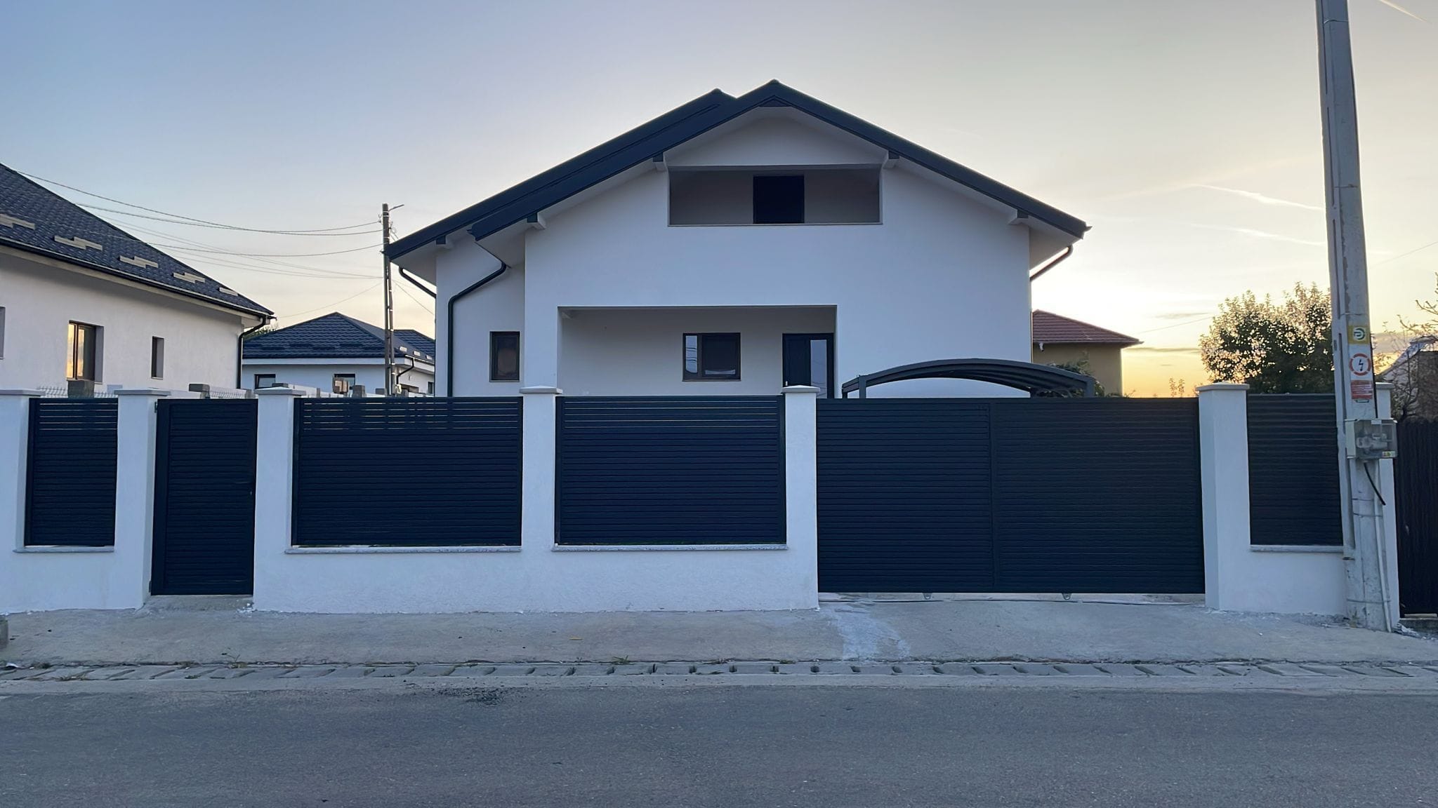 WhatsApp Image 2025-10-19 at 12.33.04 (2)